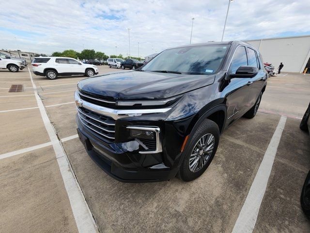 Used 2024 Chevrolet Traverse LT video 3