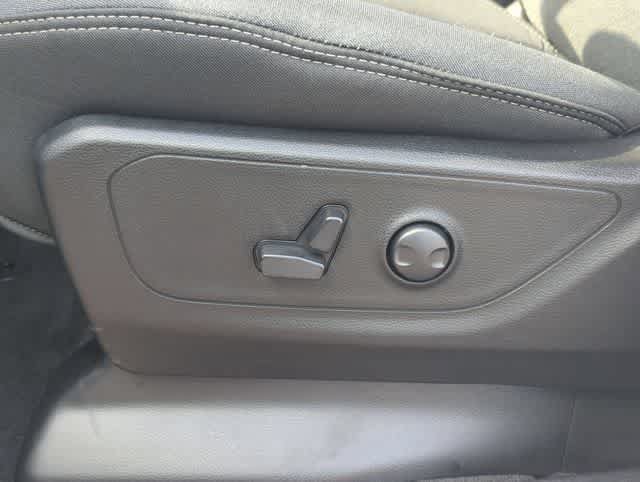Certified 2025 RAM 1500 Big Horn AWD/4WD image 17