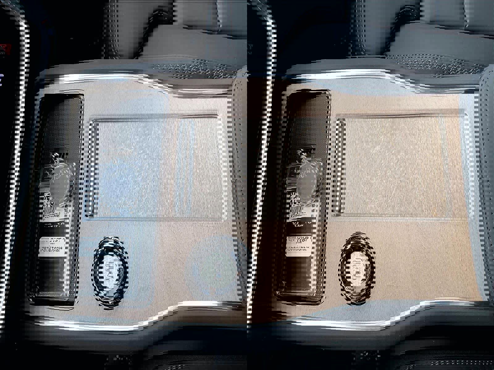 New 2025 Volvo EX90 Plus w/ Protection Package Premier image 10