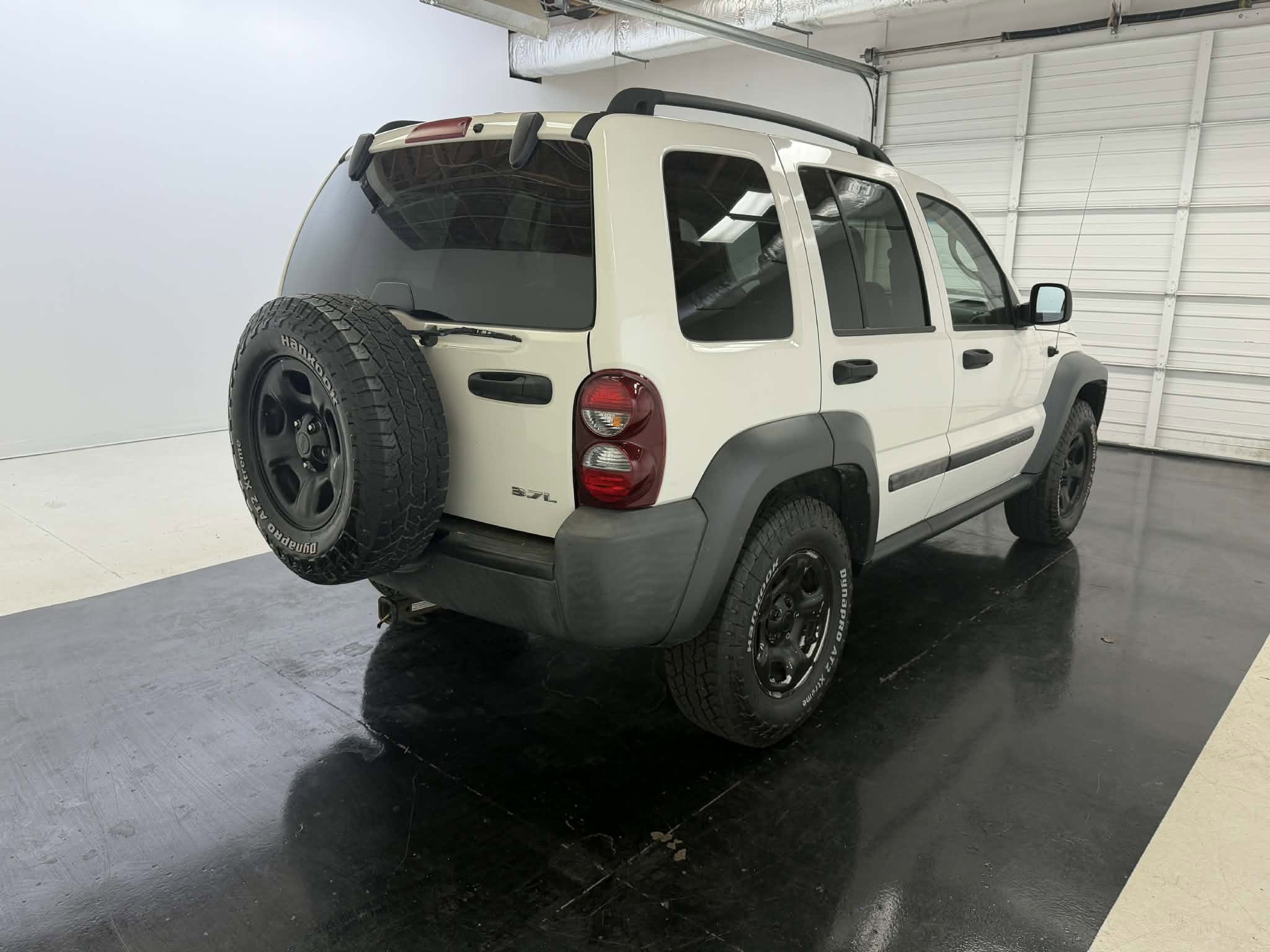 Used 2006 Jeep Liberty Sport AWD/4WD image 5