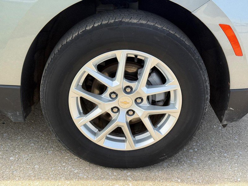 Used 2024 Chevrolet Equinox LT image 7