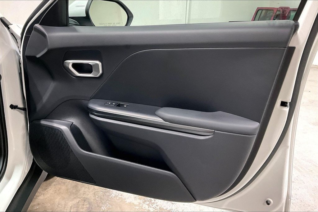 New 2026 Kia K4 FWD image 11