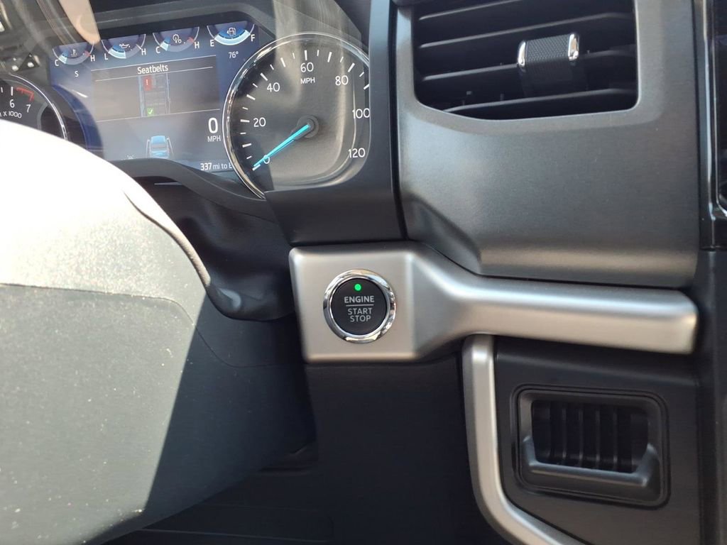 Used 2024 Ford Expedition XLT AWD/4WD image 27