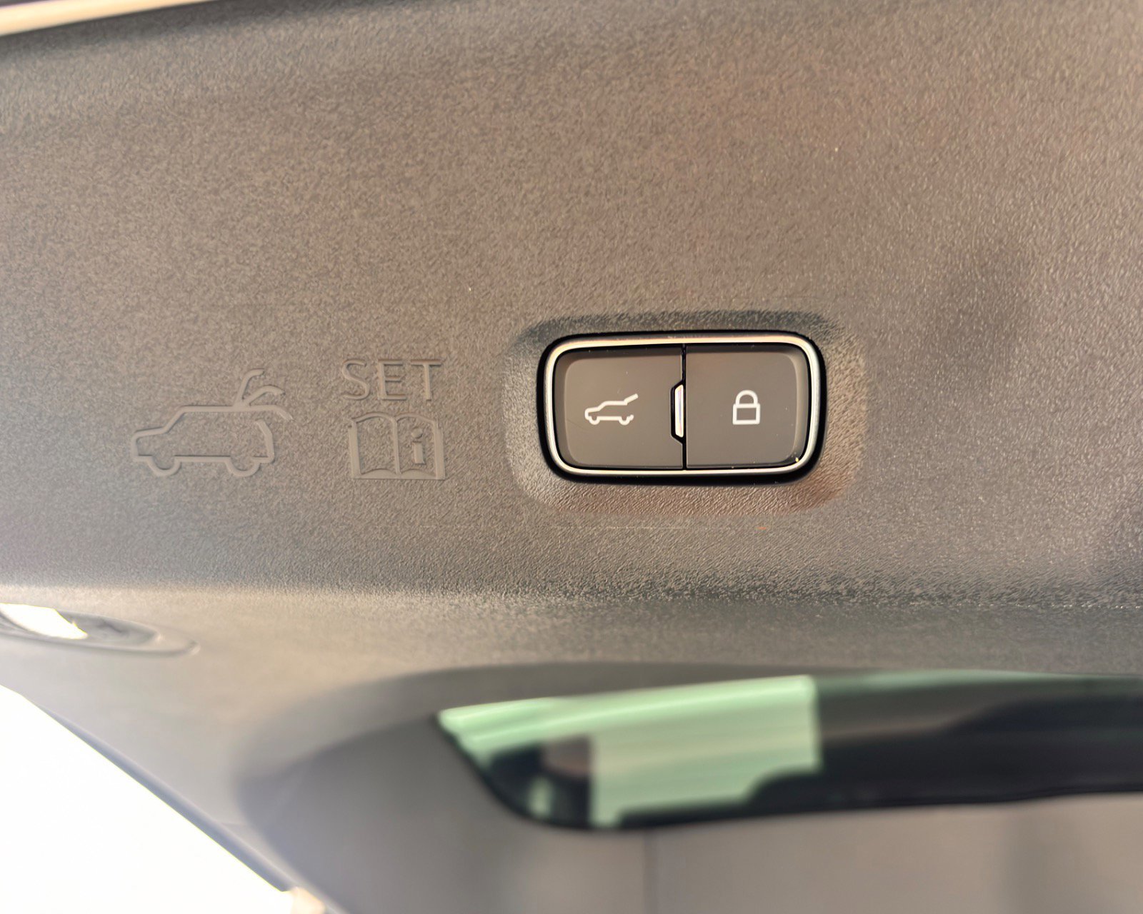 Certified 2025 Ford Expedition Platinum w/ Stealth Appearance Package image 11
