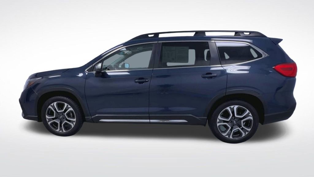 Used 2023 Subaru Ascent Limited w/ Technology Package AWD/4WD image 5