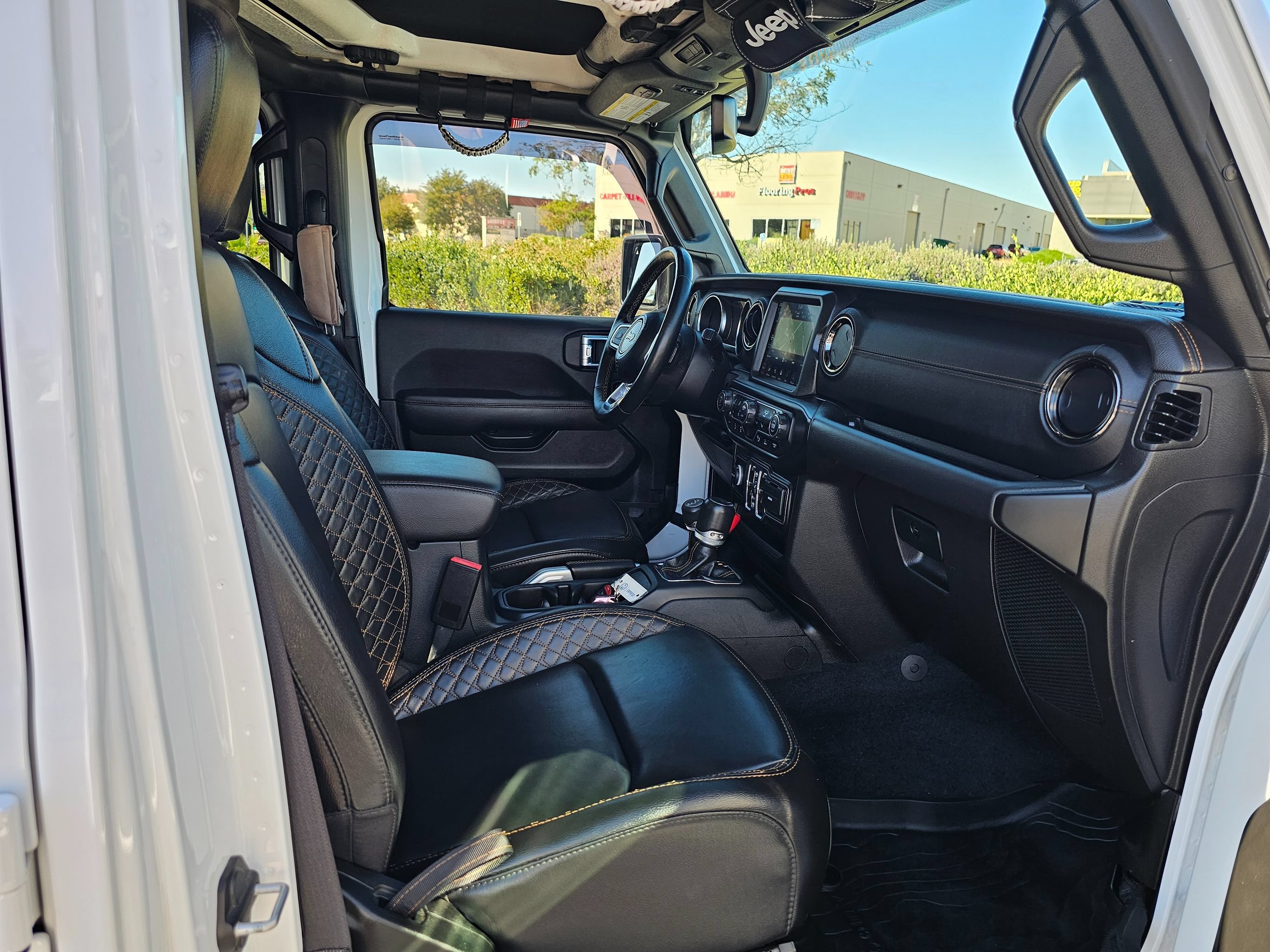 Used 2022 Jeep Gladiator Overland AWD/4WD image 37