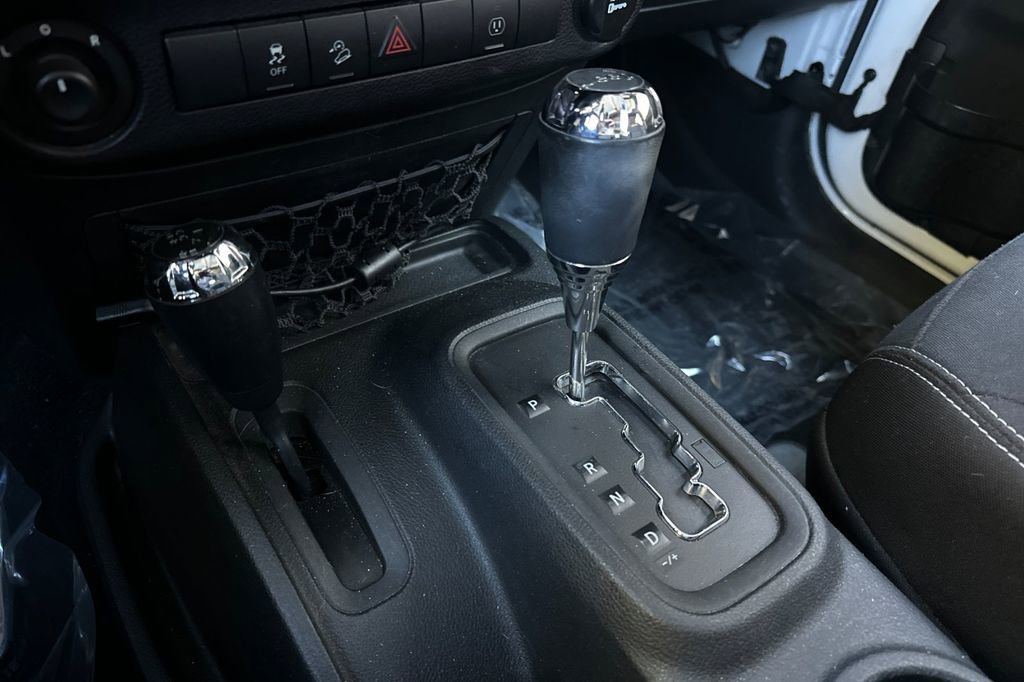 Used 2014 Jeep Wrangler Unlimited Sahara w/ Trailer Tow Group image 21