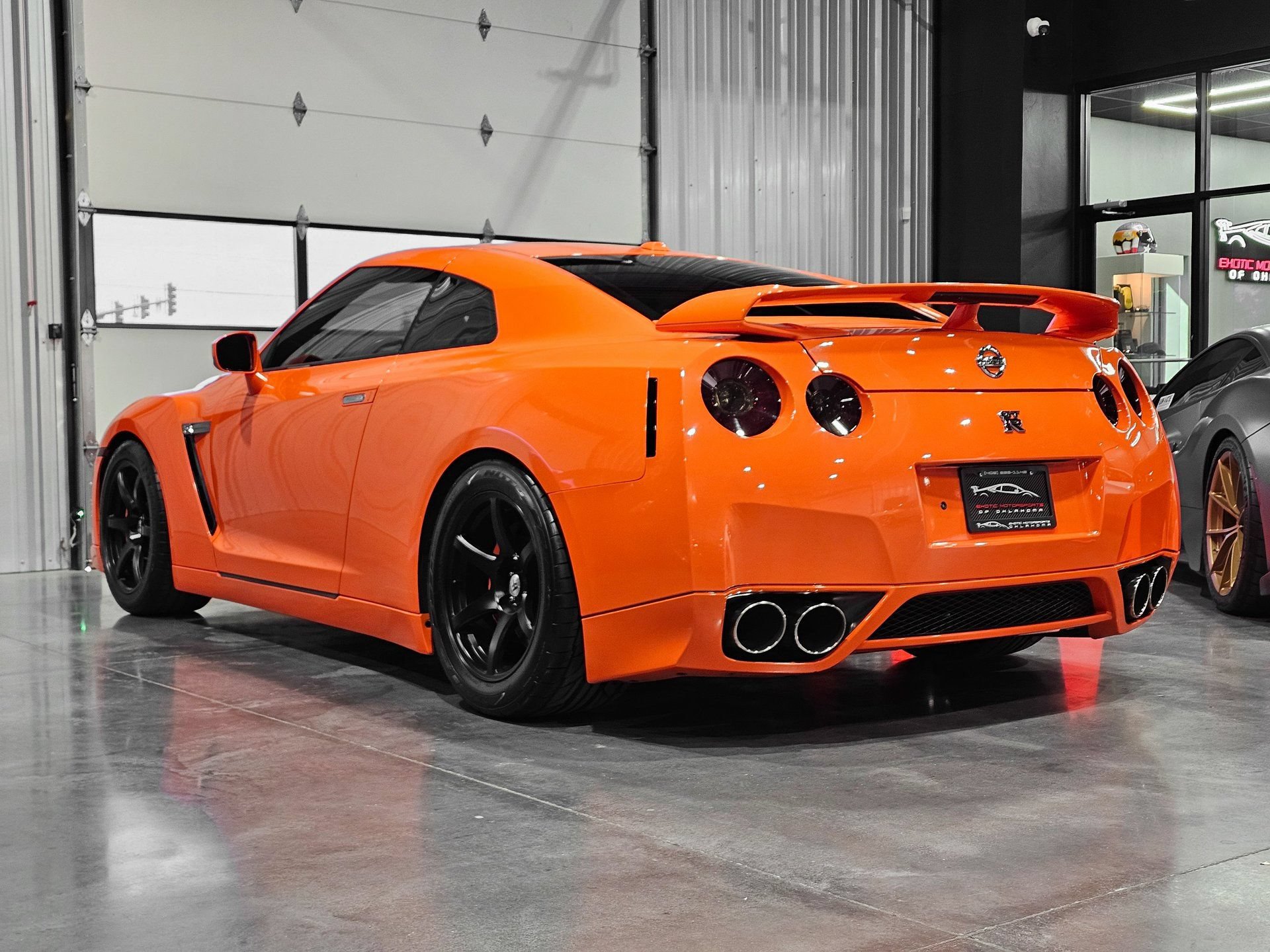 Used 2010 Nissan GT-R Premium AWD/4WD image 8