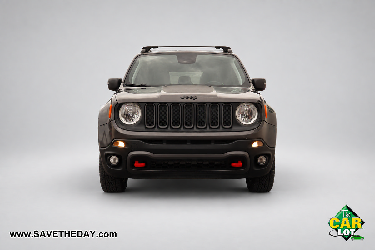 Used 2018 Jeep Renegade Trailhawk AWD/4WD image 11