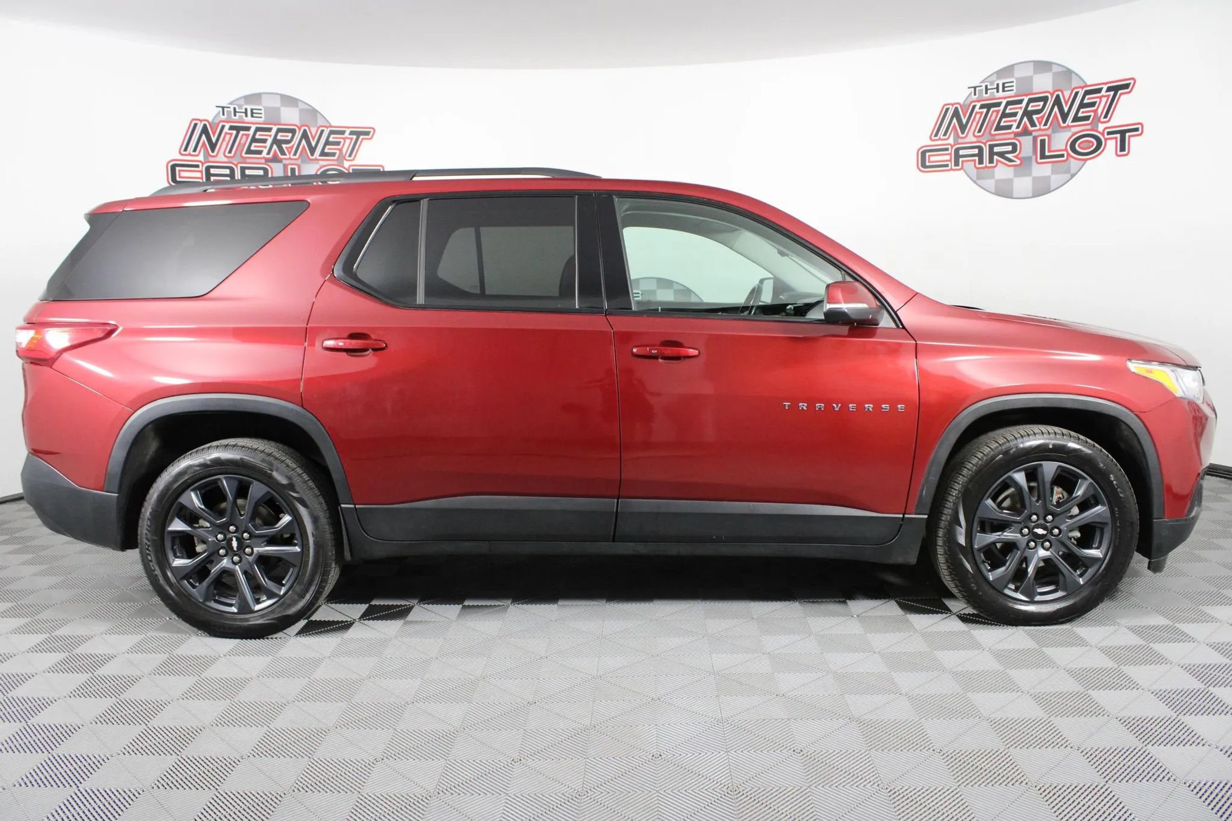 Used 2021 Chevrolet Traverse RS w/ LPO, Floor Liner Package AWD/4WD image 8