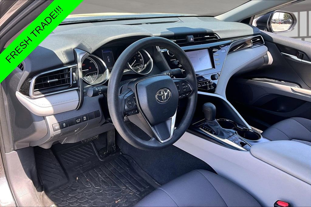 Used 2020 Toyota Camry LE FWD image 17
