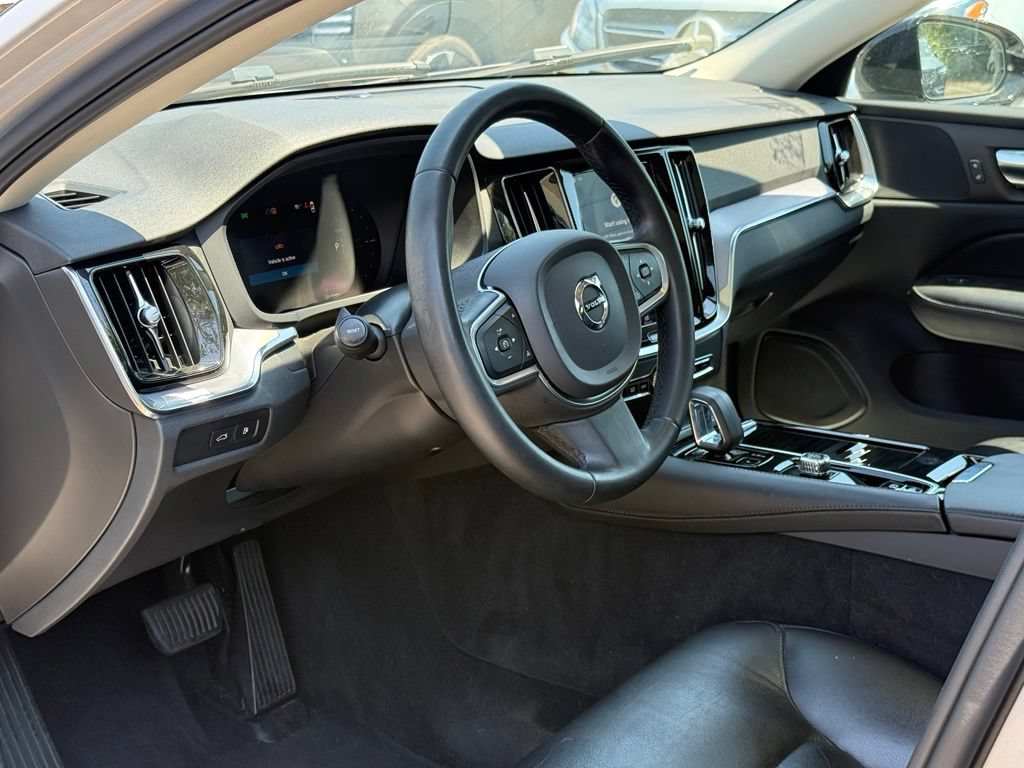 Used 2023 Volvo S60 T8 Core AWD/4WD image 5