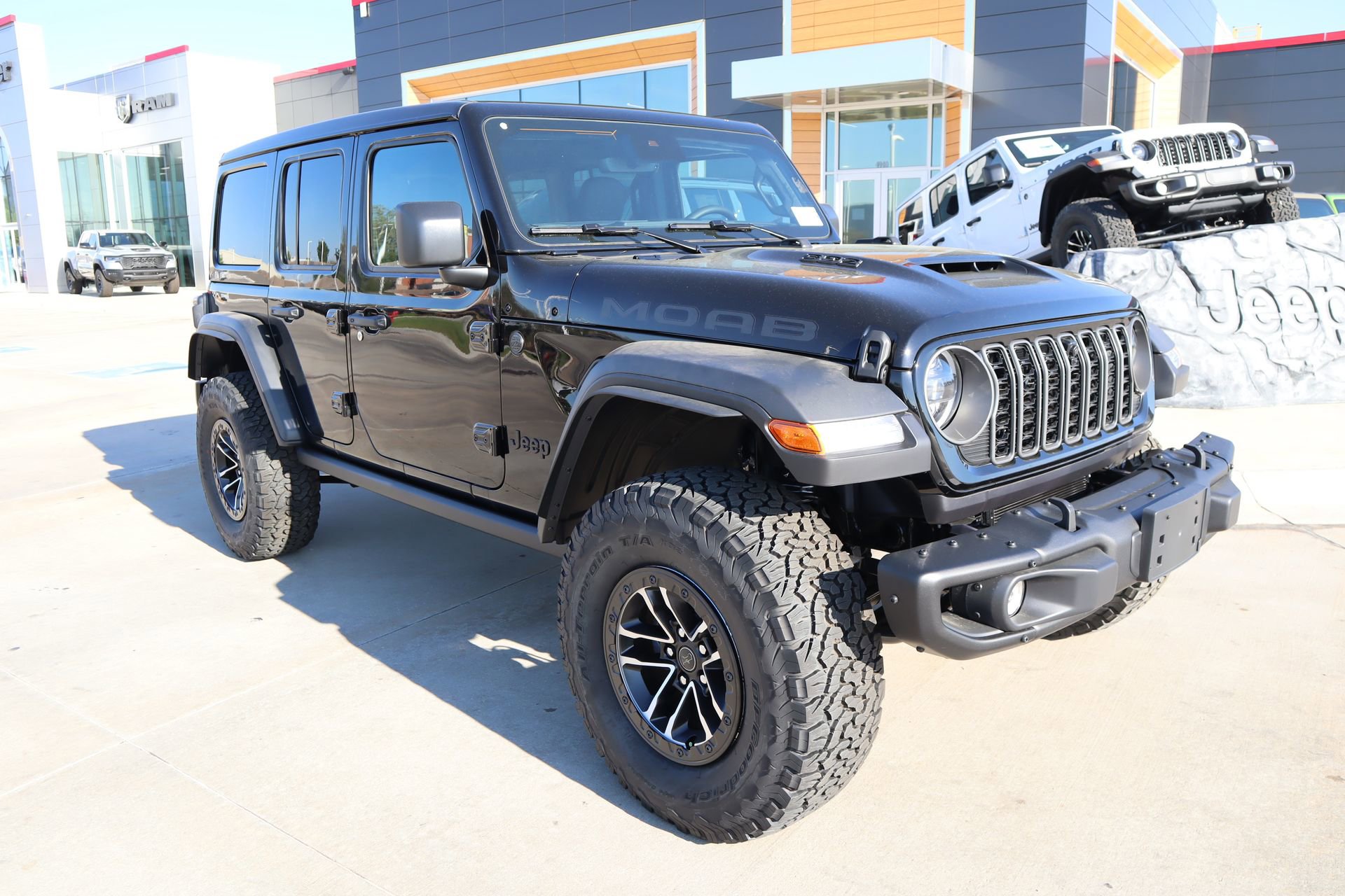 New 2026 Jeep Wrangler Unlimited Rubicon 392 w/ Quick Order Package 27X Moab AWD/4WD video 1
