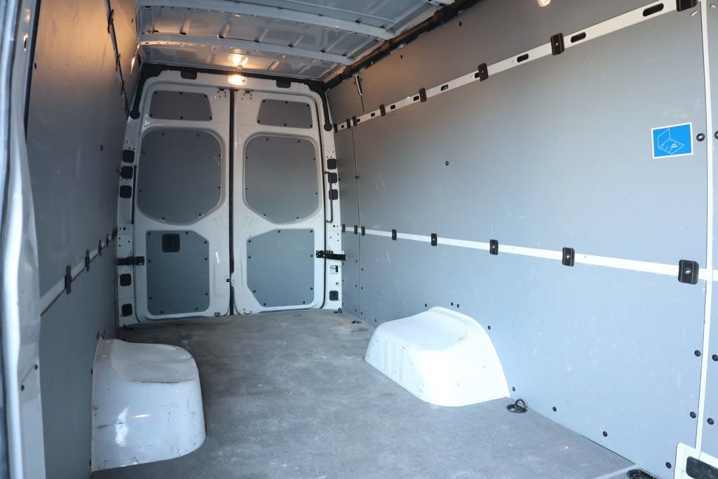 Used 2023 Mercedes-Benz Sprinter 4500 w/ Acoustic Package image 24