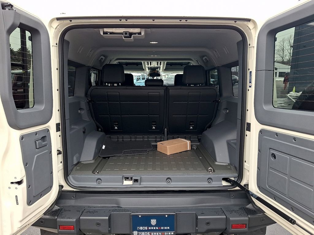 Used 2025 INEOS Grenadier Fieldmaster Edition image 27