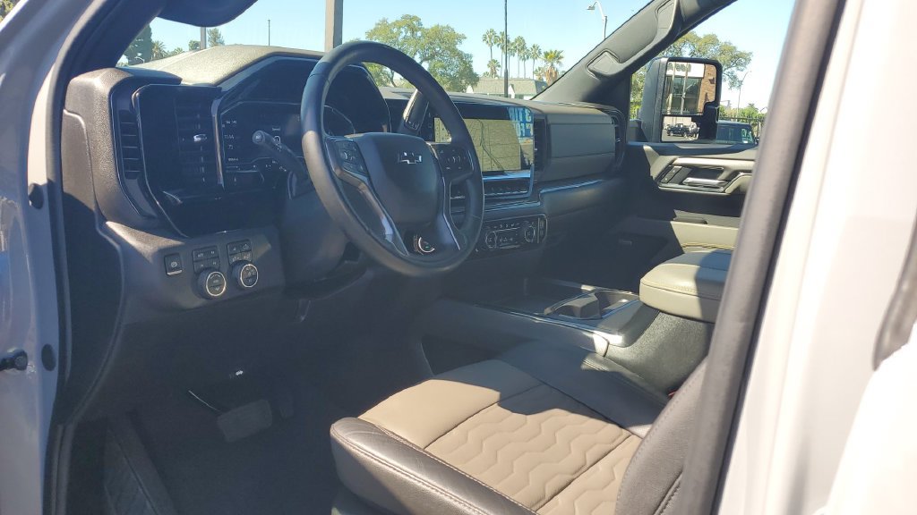 Used 2025 Chevrolet Silverado 2500 ZR2 AWD/4WD image 19