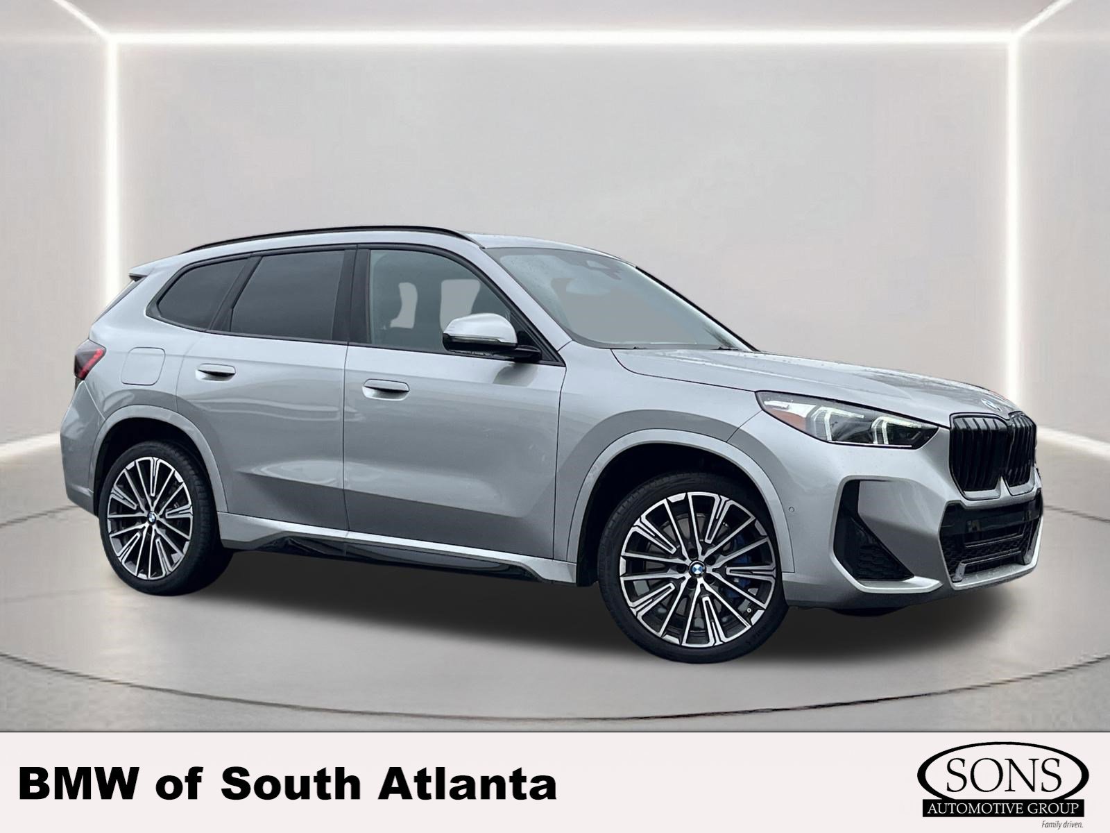 Used 2025 BMW X1 xDrive28i w/ M Sport Package image 1