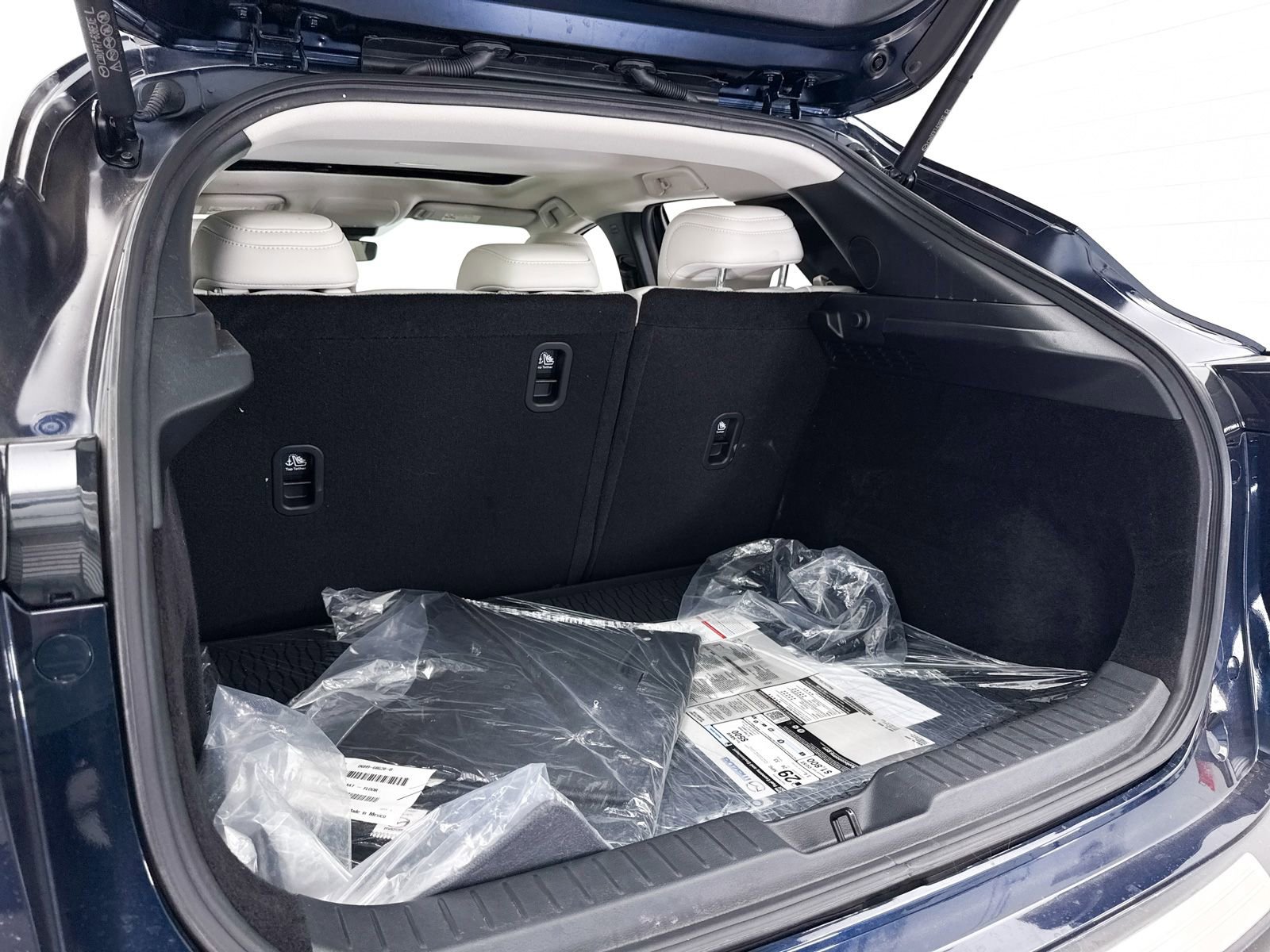 Certified 2025 MAZDA CX-30 AWD 2.5 S w/ Premium Package image 34