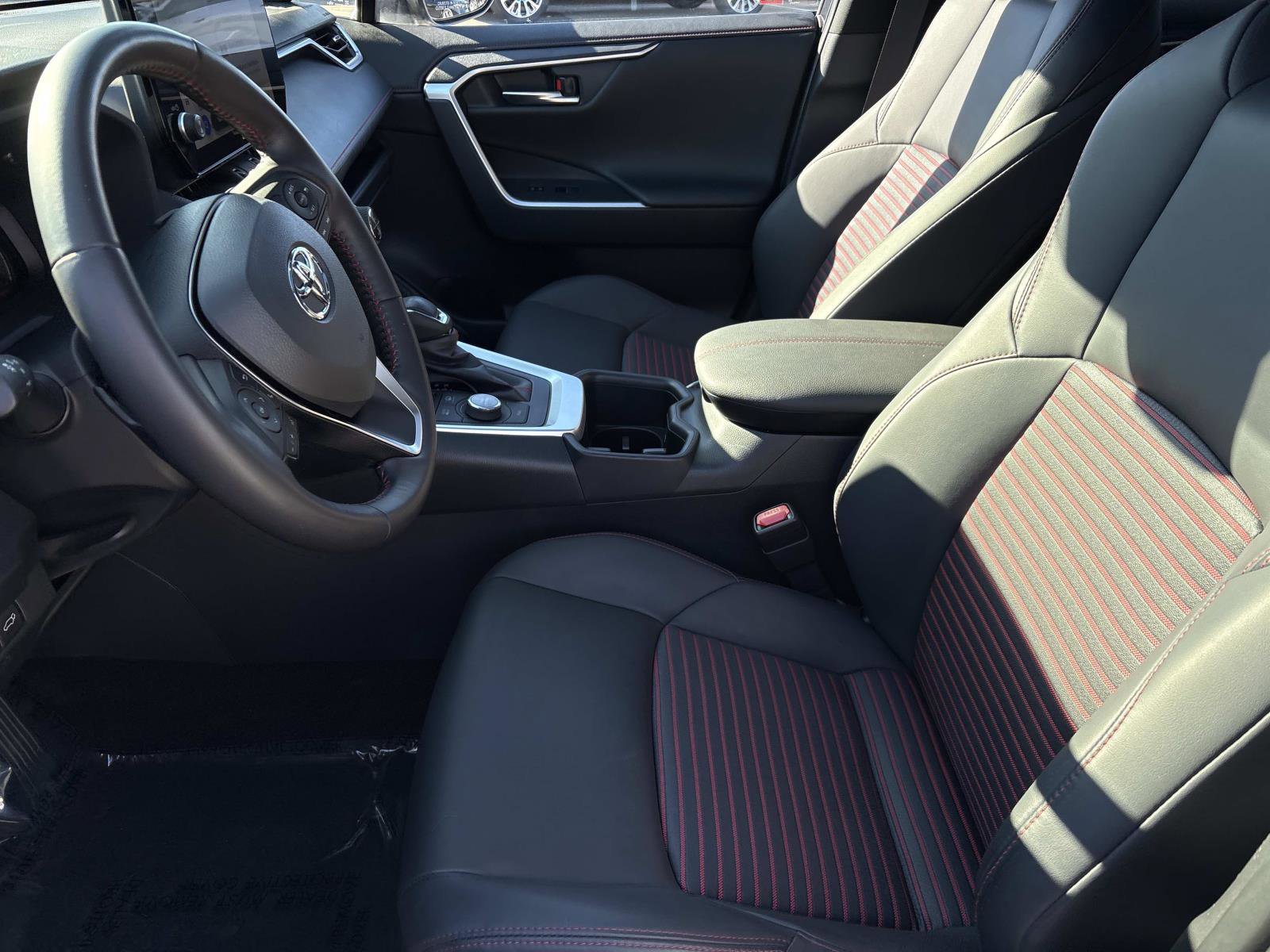 Used 2023 Toyota RAV4 XSE w/ Weather Package image 15