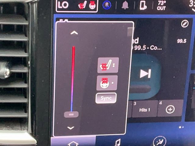 Used 2023 Chrysler Pacifica Touring-L image 22