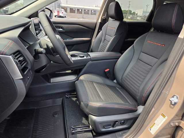 New 2026 Nissan Rogue SV AWD/4WD image 9