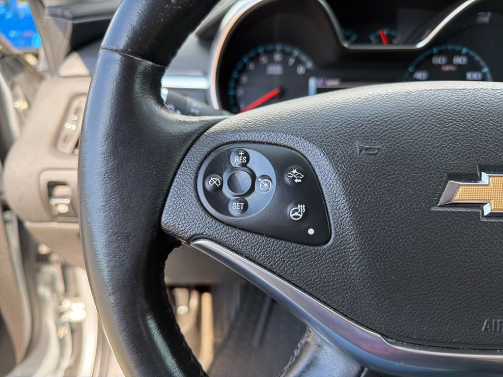 Used 2015 Chevrolet Impala LTZ FWD image 18