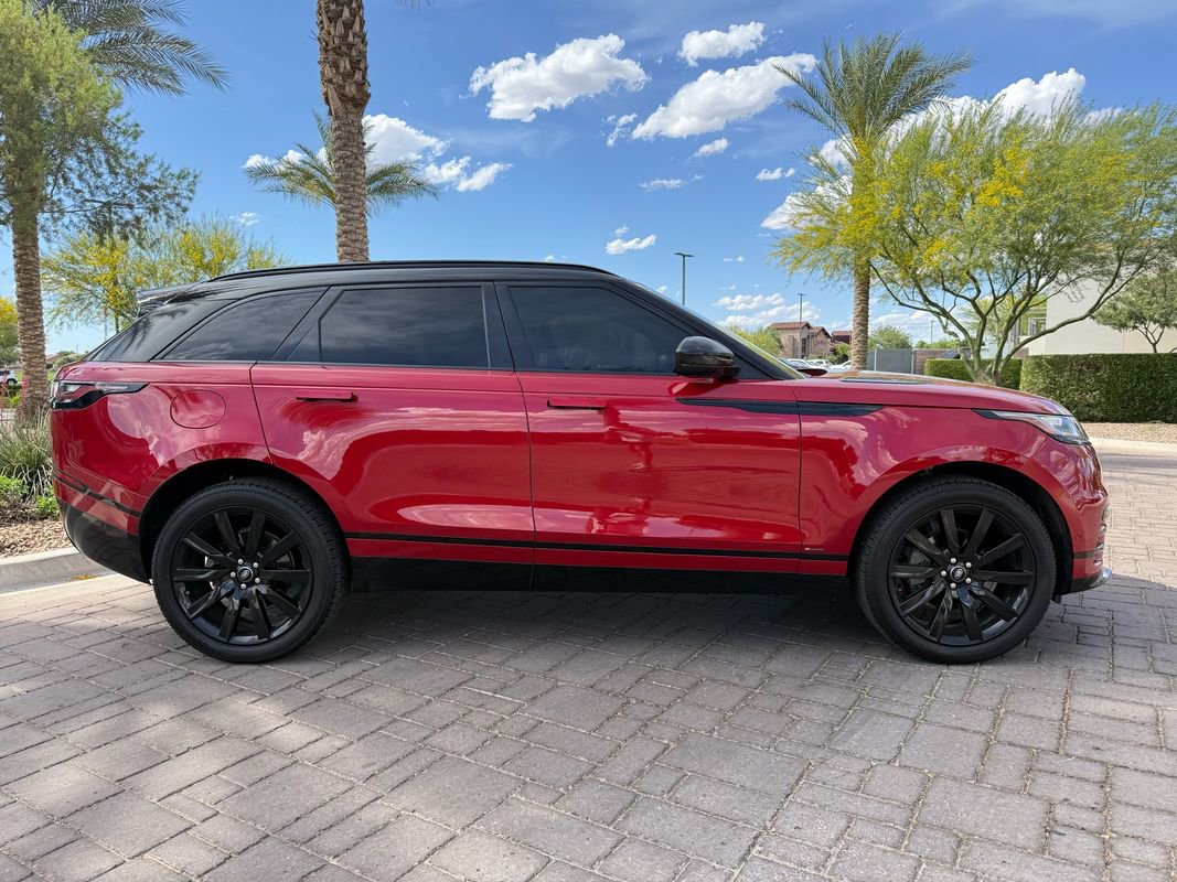 Used 2019 Land Rover Range Rover Velar R-Dynamic SE image 4