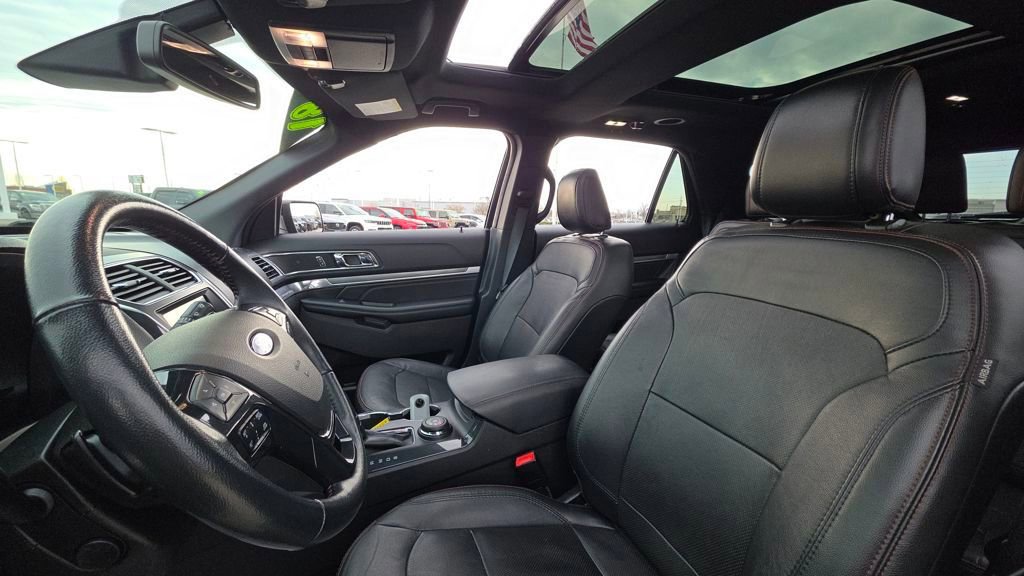 Used 2018 Ford Explorer Sport w/ Equipment Group 401A image 25