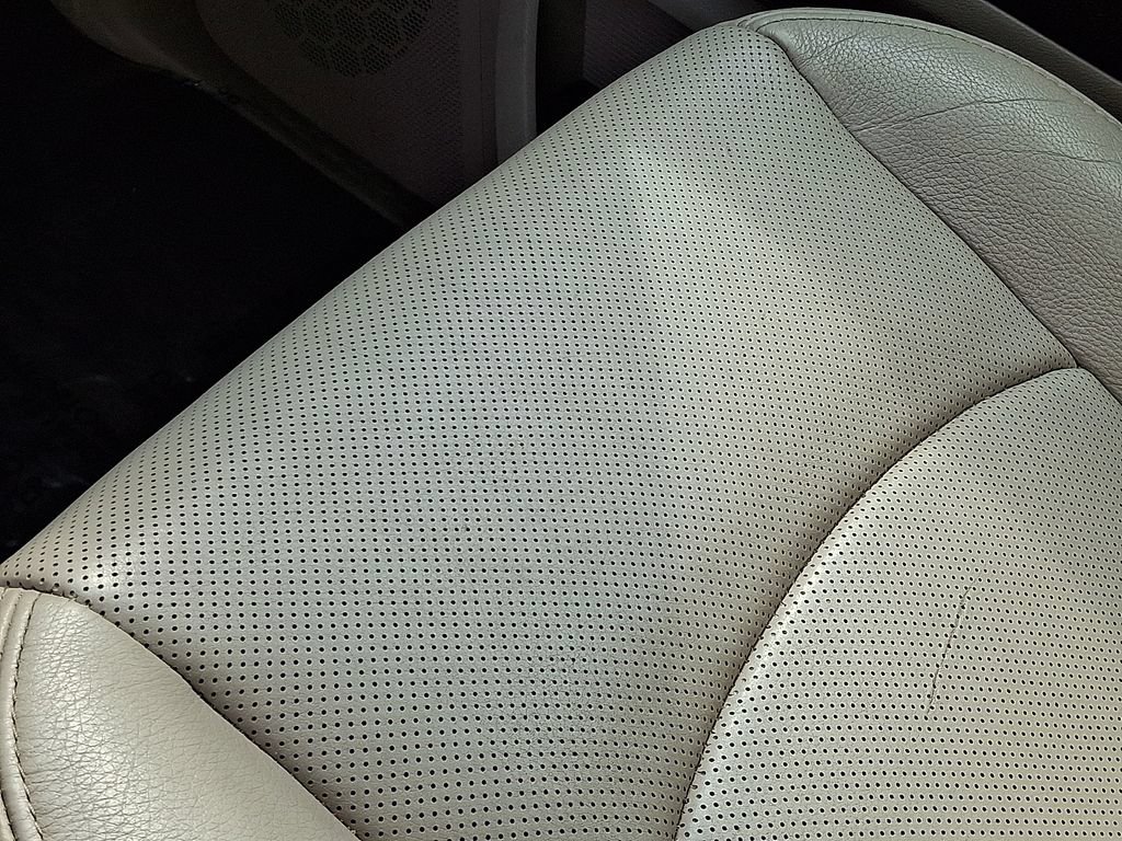 Used 2017 RAM 1500 Laramie AWD/4WD image 27