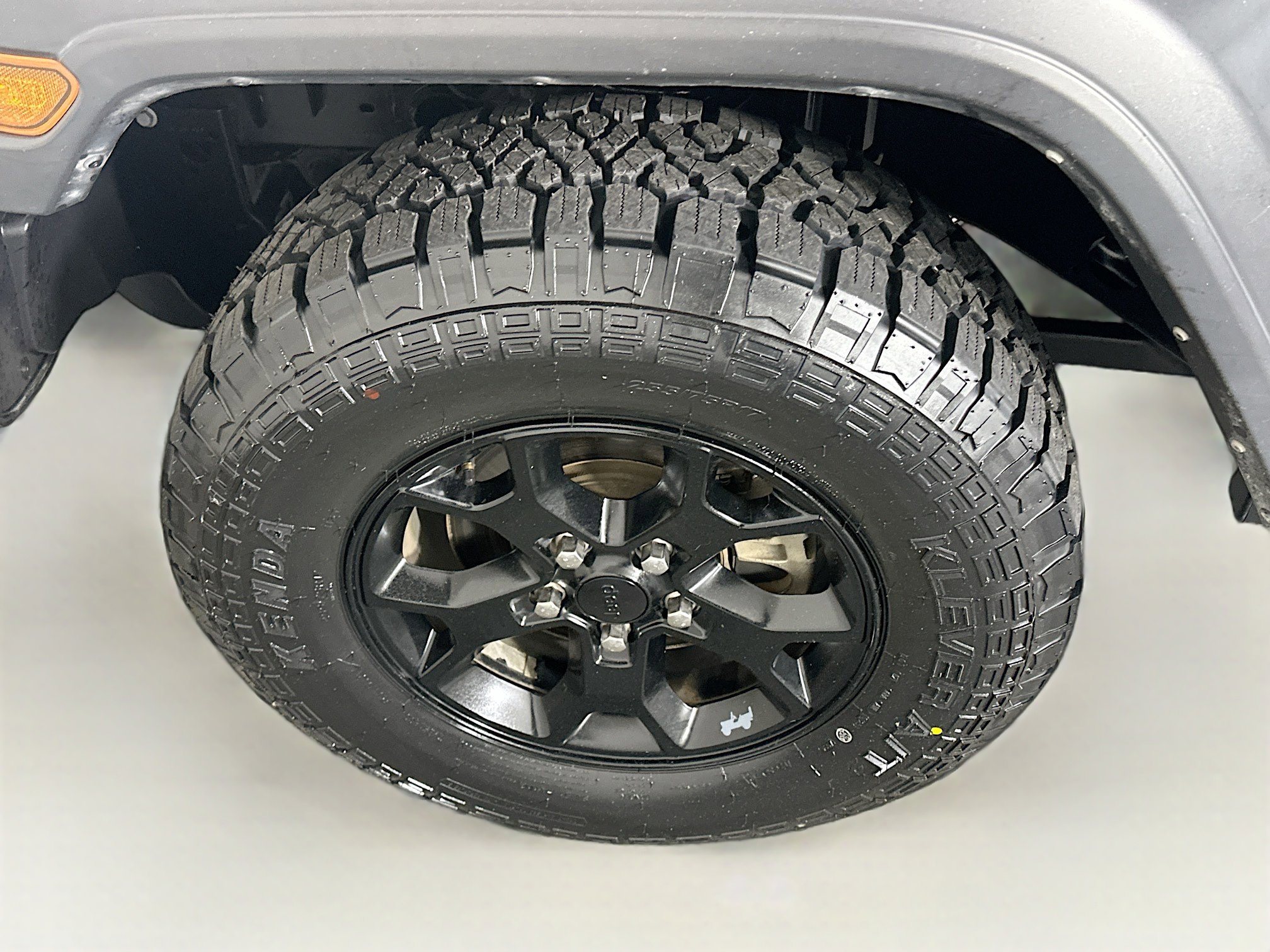 Used 2021 Jeep Wrangler Willys image 11