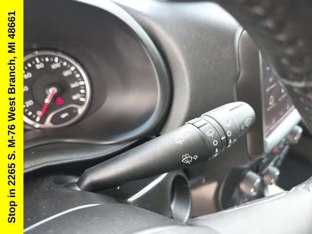 Used 2021 Jeep Renegade Limited AWD/4WD image 22