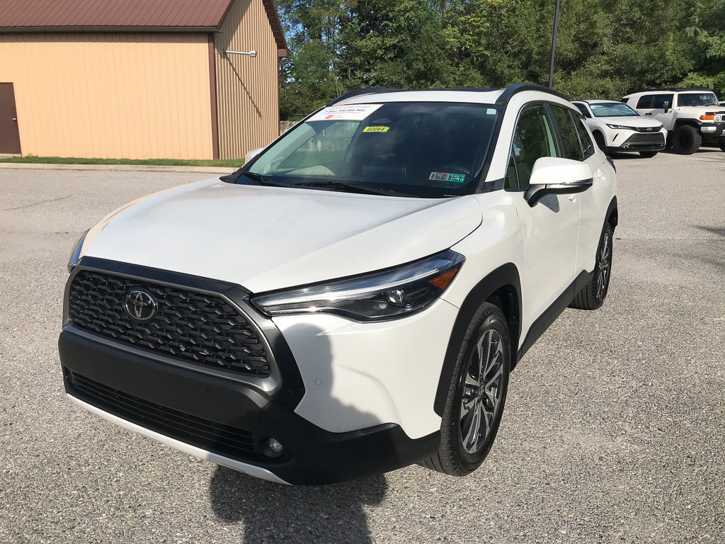 Certified 2024 Toyota Corolla Cross XLE w/ Convenience Package AWD/4WD image 4