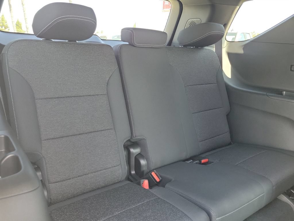 New 2026 Chevrolet Traverse LT w/ Midnight/Sport Edition FWD image 20