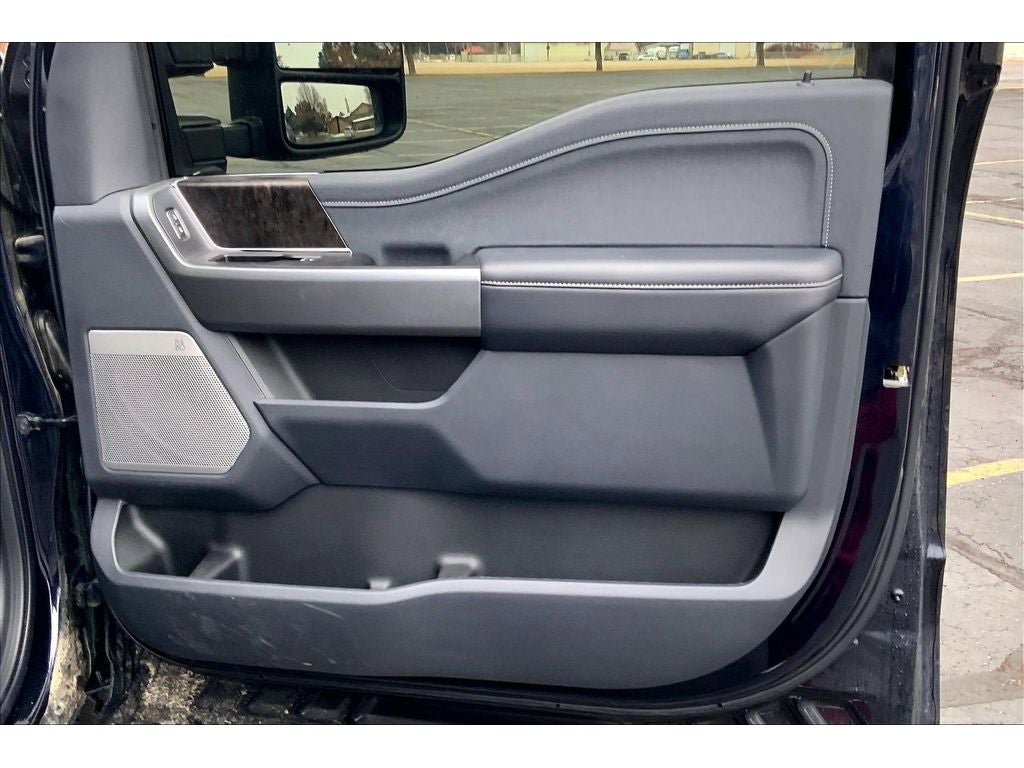 Used 2025 Ford F350 Lariat image 26