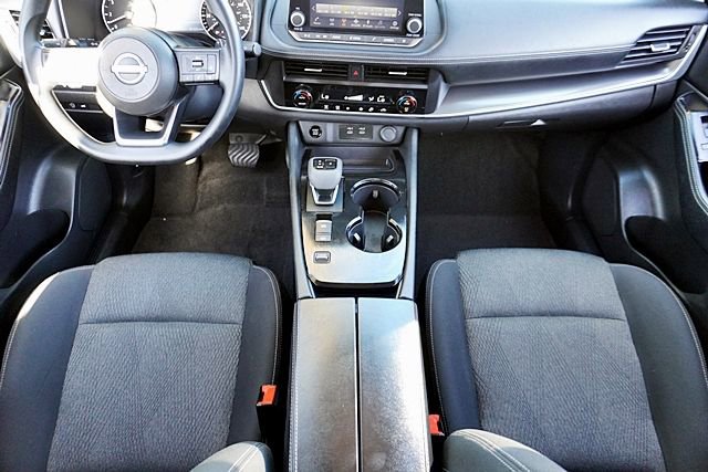 Used 2024 Nissan Rogue SV image 21