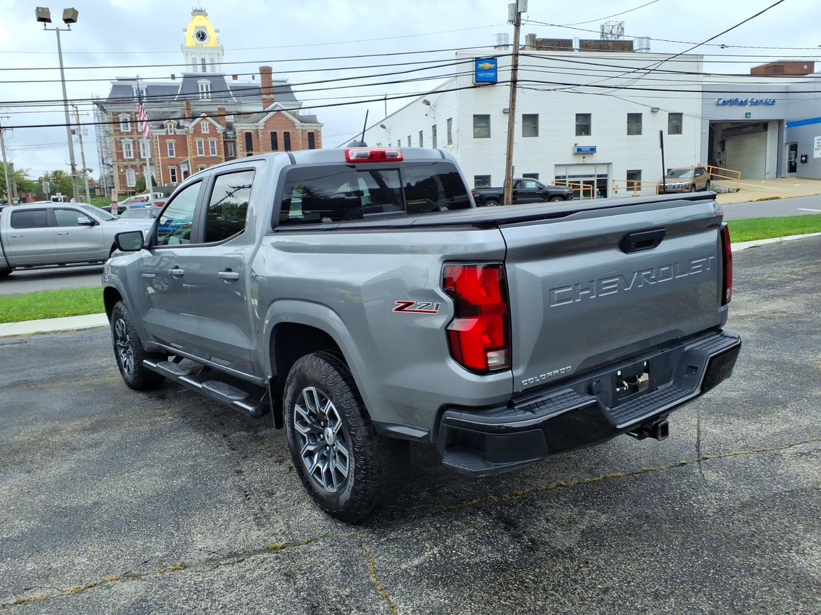 Used 2024 Chevrolet Colorado Z71 w/ Z71 Convenience Package 2 AWD/4WD image 6