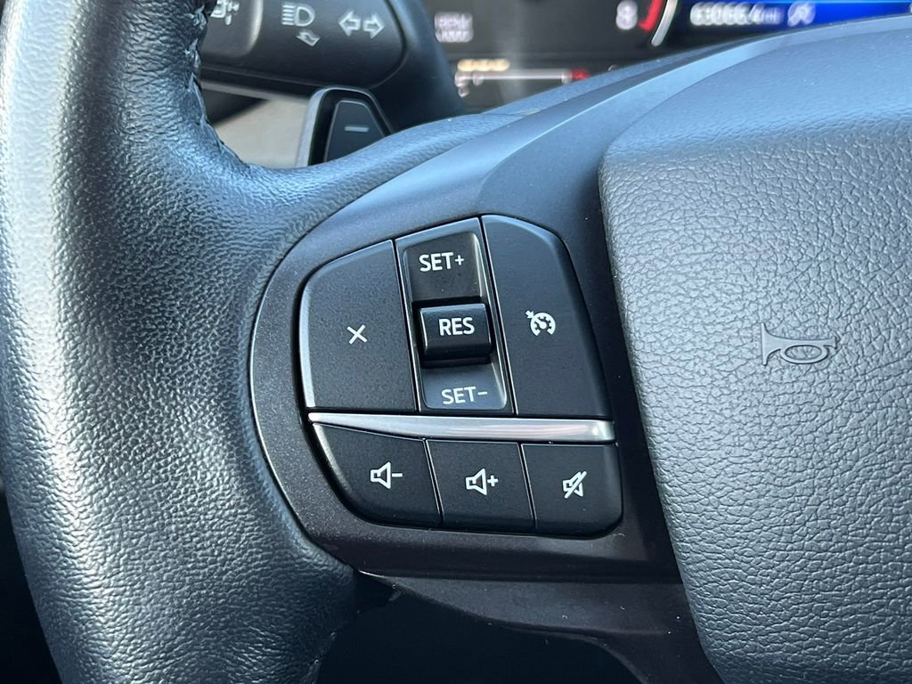 Used 2020 Ford Explorer XLT w/ Equipment Group 202A image 21