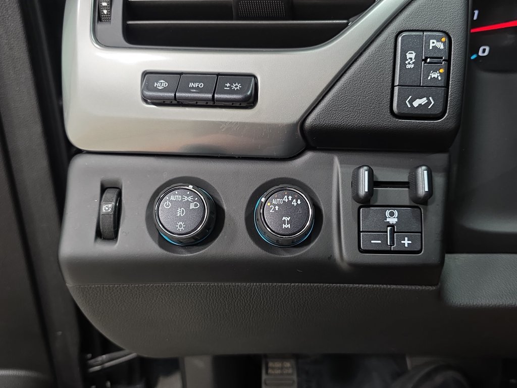 Used 2020 Chevrolet Tahoe Premier w/ Premier 6.2L Value Package AWD/4WD image 26