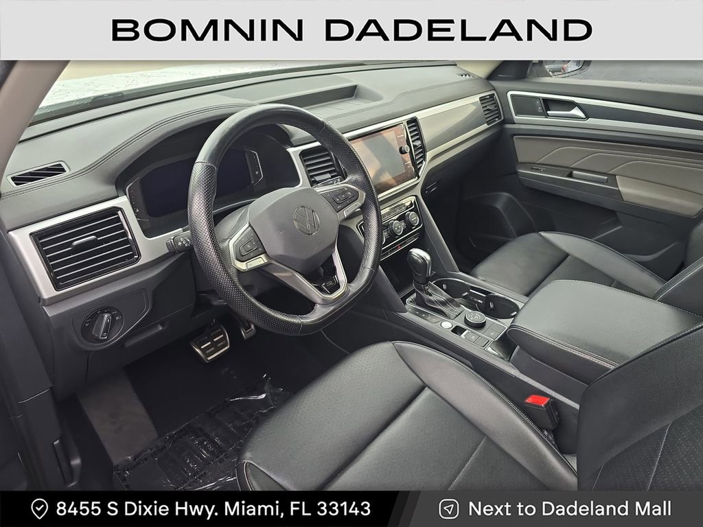 Used 2022 Volkswagen Atlas SEL R-Line image 18