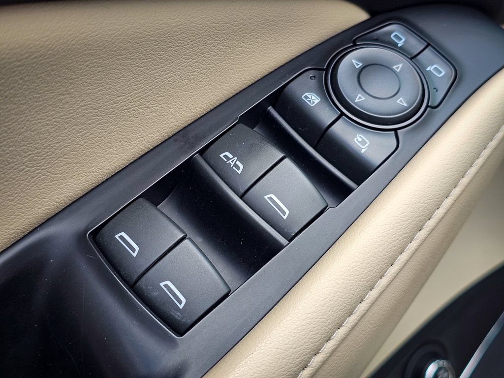 Used 2020 Buick Enclave Premium w/ Sun and Sites Package AWD/4WD image 11