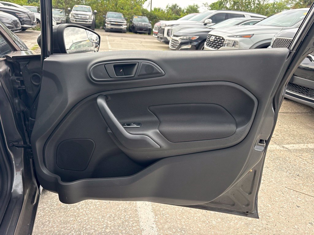 Used 2017 Ford Fiesta SE FWD image 19