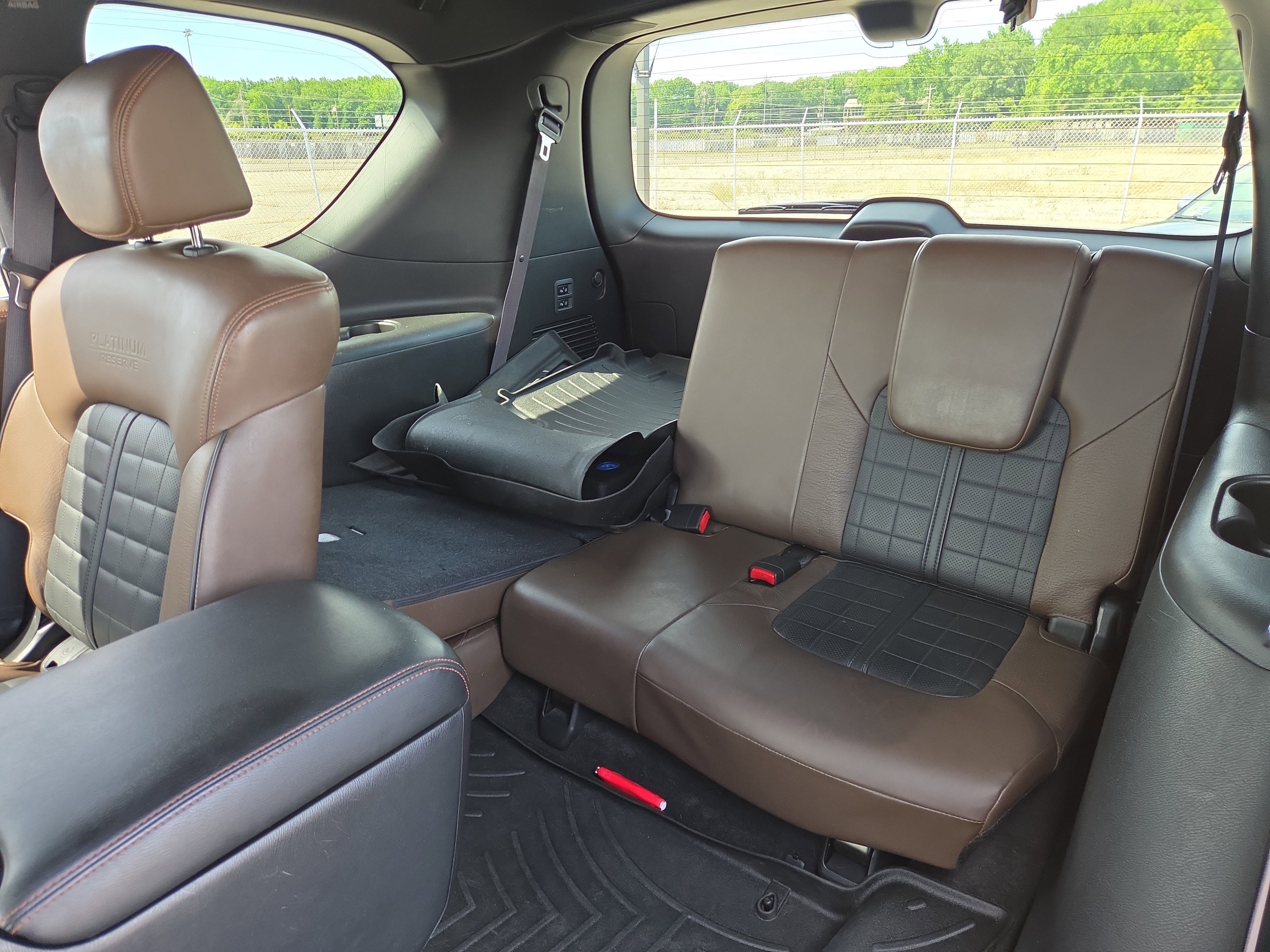 Used 2020 Nissan Armada Platinum w/ Platinum Reserve Package RWD image 11