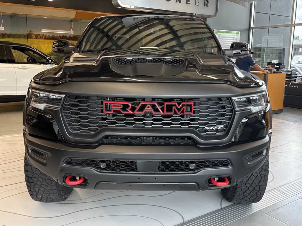 New 2027 RAM 1500 4x4 Crew Cab image 3