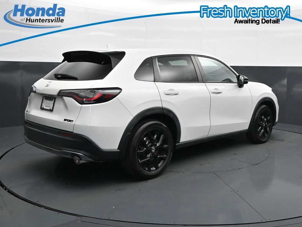 Used 2024 Honda HR-V Sport image 10
