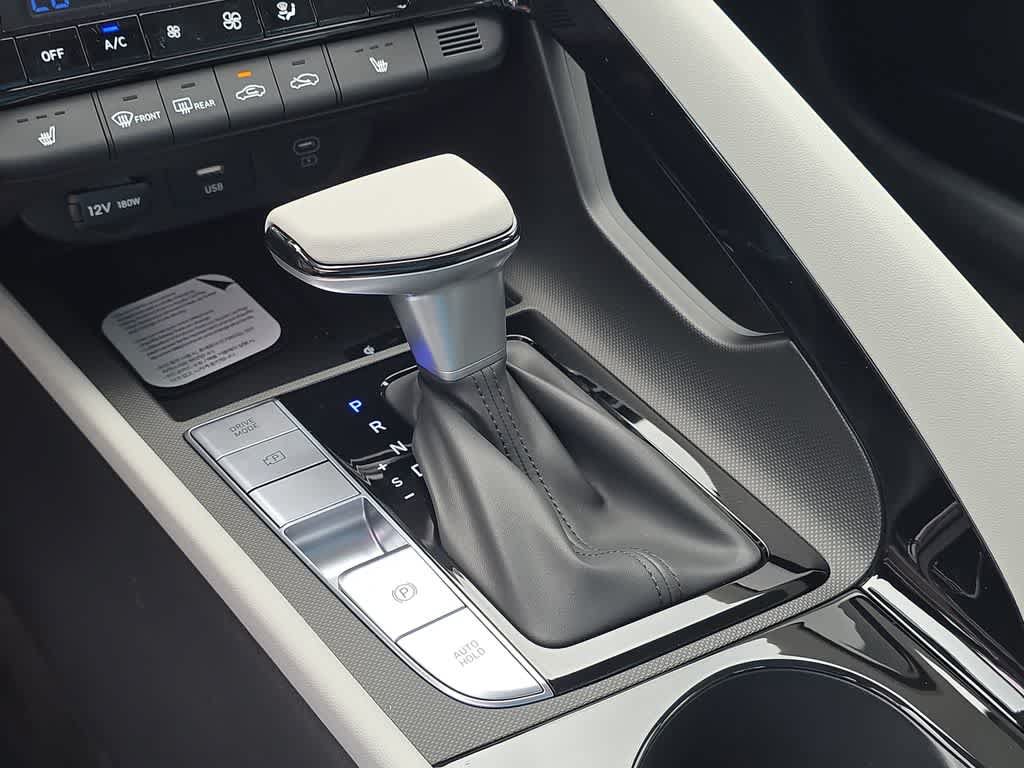 New 2026 Hyundai Elantra Limited FWD image 34