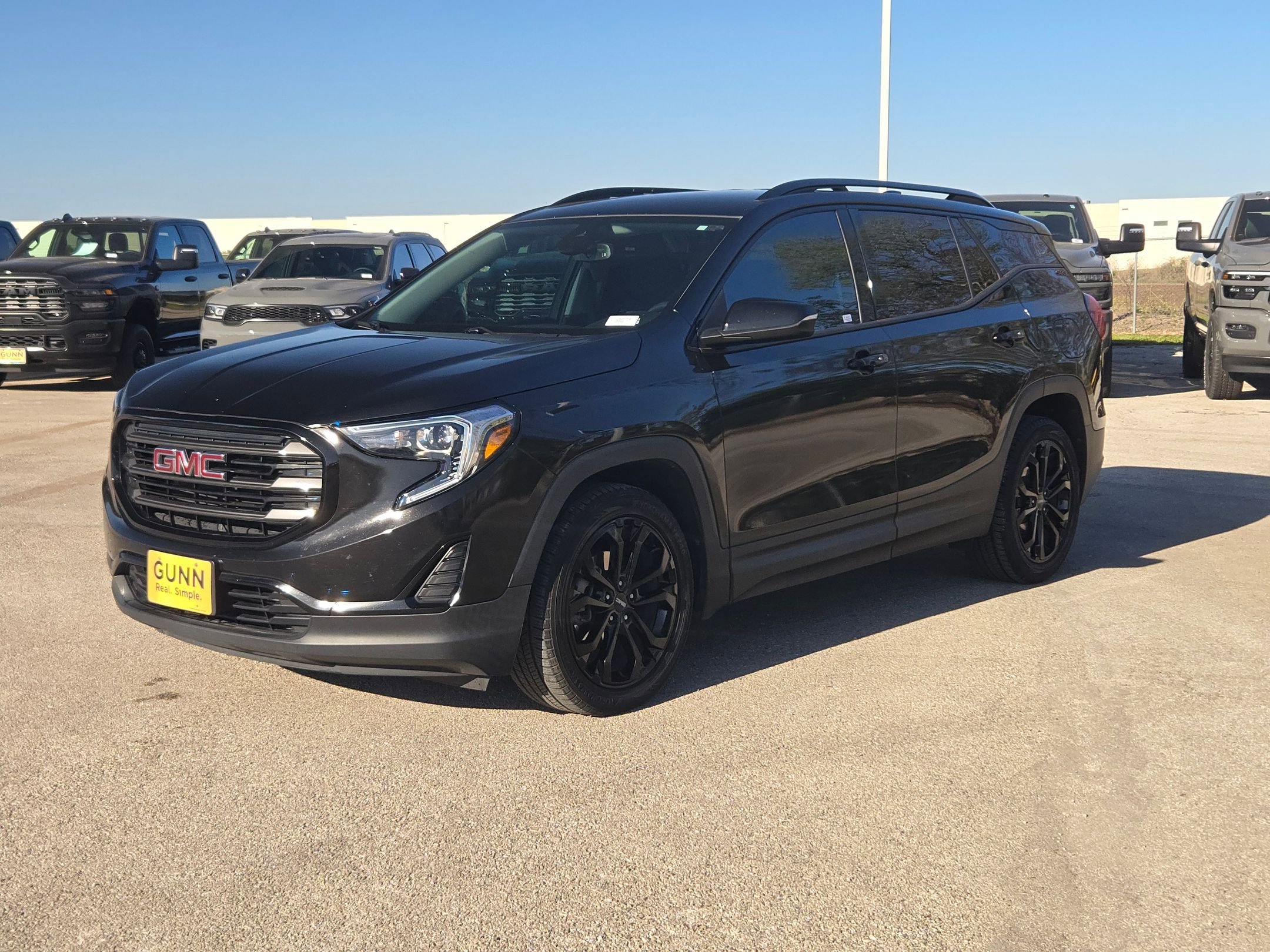 Used 2020 GMC Terrain SLE w/ Driver Convenience Package image 7
