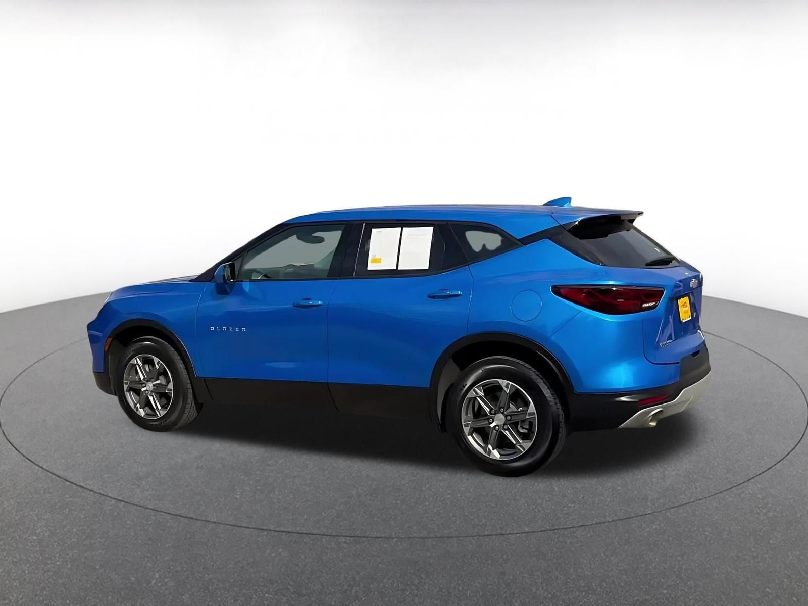 Used 2025 Chevrolet Blazer LT FWD image 10