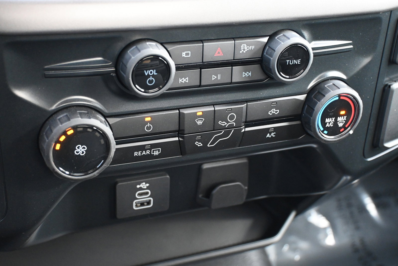 New 2025 Ford F150 XL w/ Equipment Group 103A High image 23