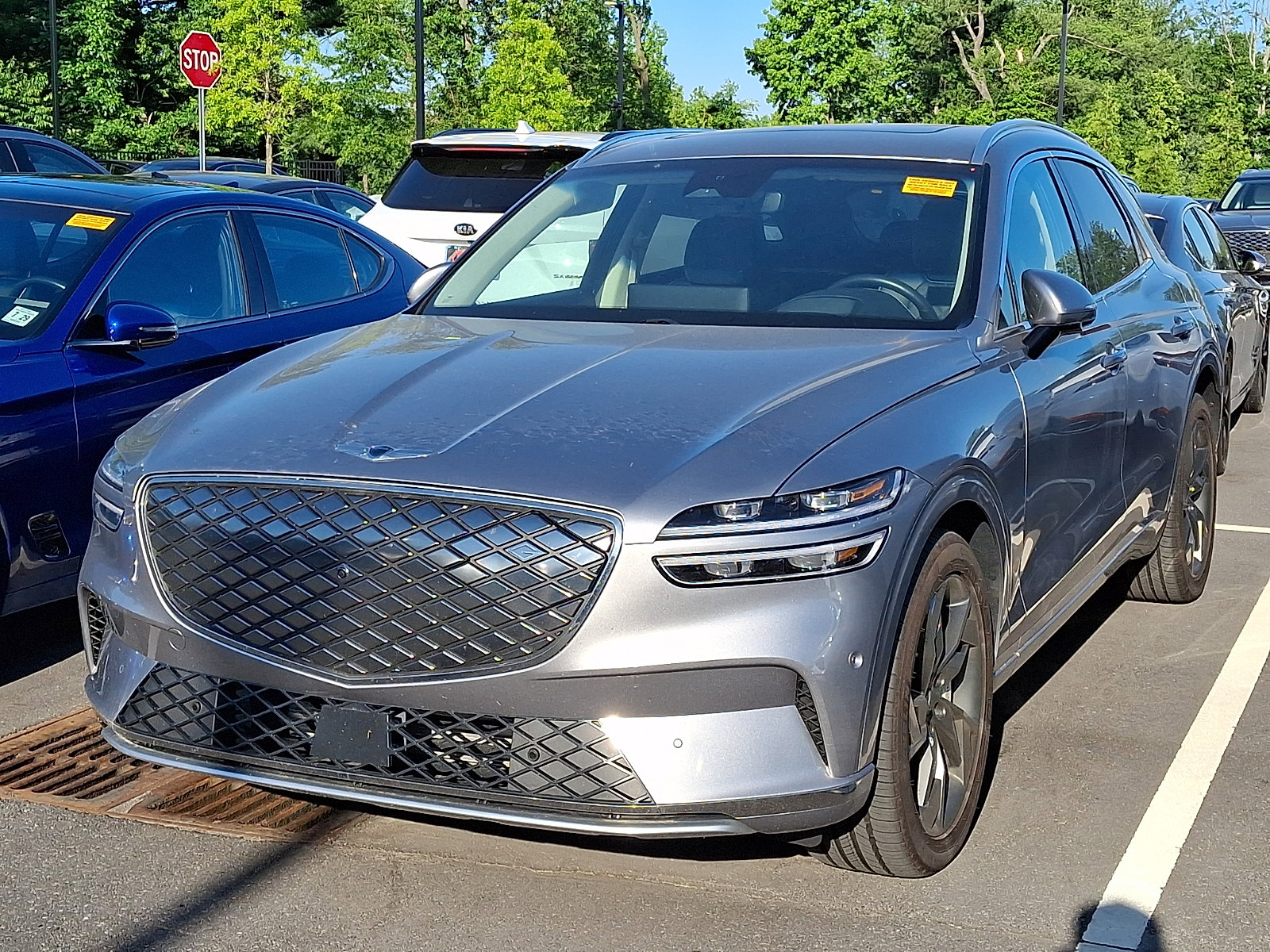 Used 2023 Genesis Electrified GV70 w/ Prestige Package AWD/4WD image 5