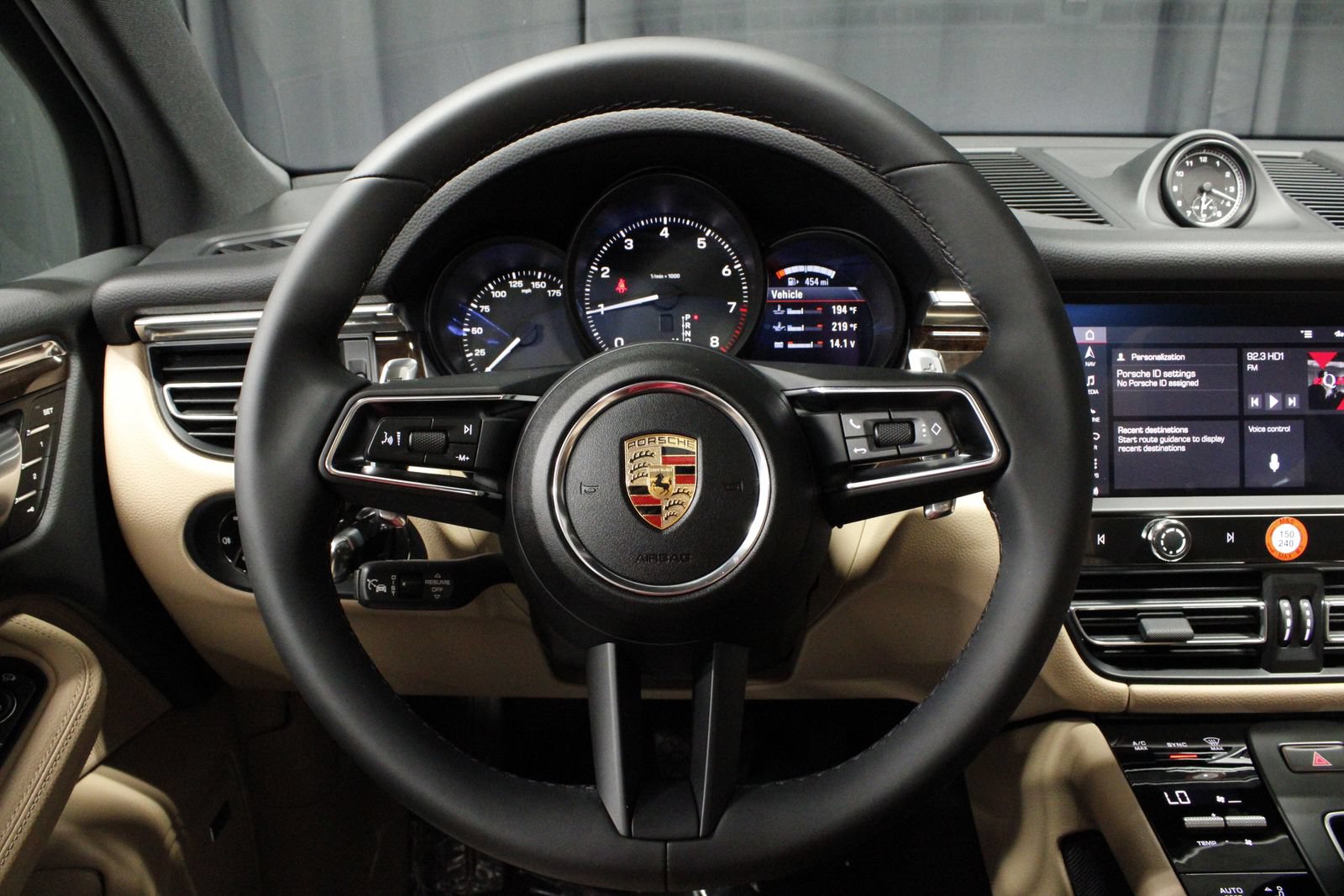New 2026 Porsche Macan AWD/4WD image 21